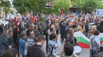Недоволни от кабинета Орешарски възобновиха протеста