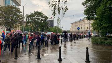 Протестиращите здравни работници блокираха движението по бул. „Мария Луиза“