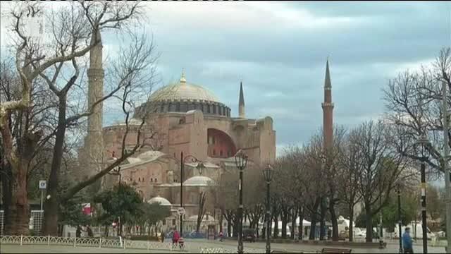 От нашите пратеници в Истанбул: Насилието се превръща в ежедневие