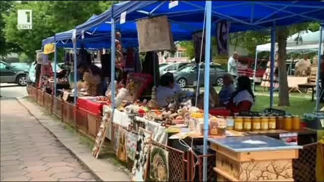 Над 40 фермери представят натурални продукти на еко и биофестивал в Садово