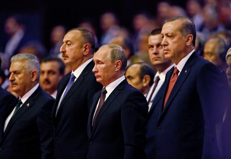 Путин пристигна в Истанбул на световния енергиен форум