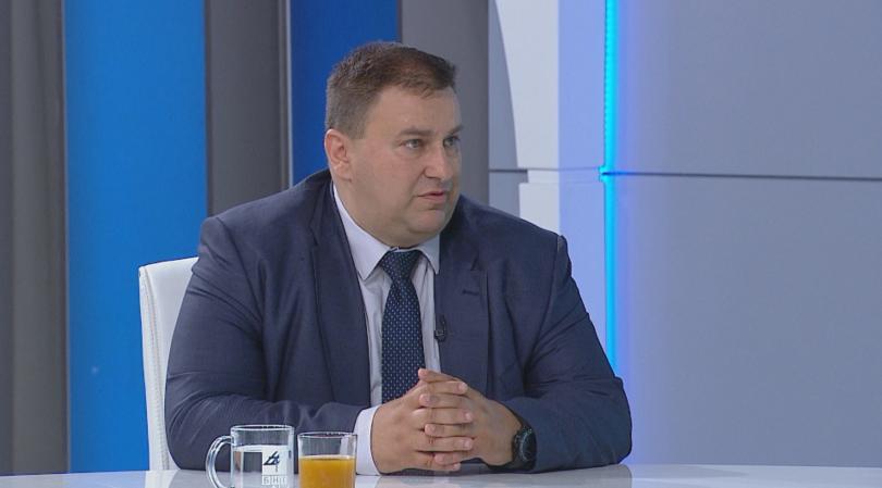 Емил Радев: Важно е да има регламент, който да слага край на вечния длъжник