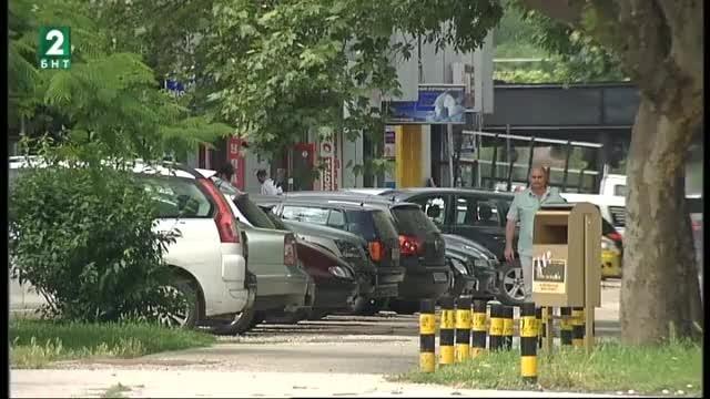 Двадесет лева ще плащат пловдивчани за да паркират пред блоковете си