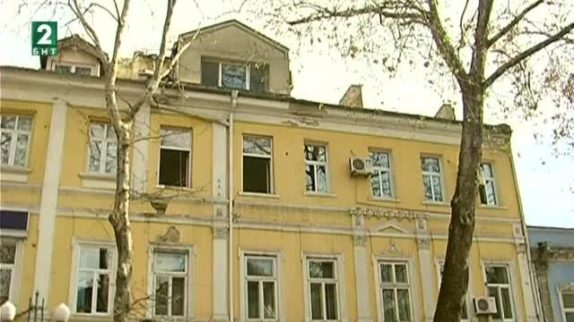Проучват старите сгради във Варна