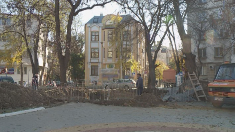 Ремонтът на Шишковата градинка във Варна който по проект трябваше