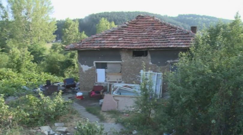 Ром нападна полицай при издирвателна акция в Горна Оряховица