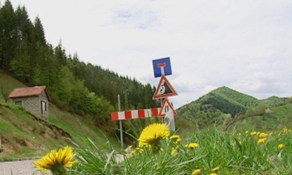 Път за 17 млн. лева води за... никъде