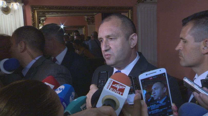 Радев не вижда желание за реализация на проектите за модернизация на армията