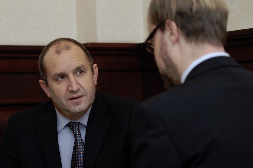 Радев: Трябва не само да се вдигнат санкциите към Русия, но и от Русия към ЕС