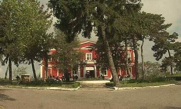 Над 100 безработни се включиха в младежка борса в Русе