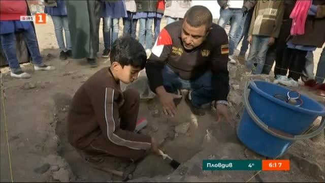Деца бежанци с първи стъпки в археологията