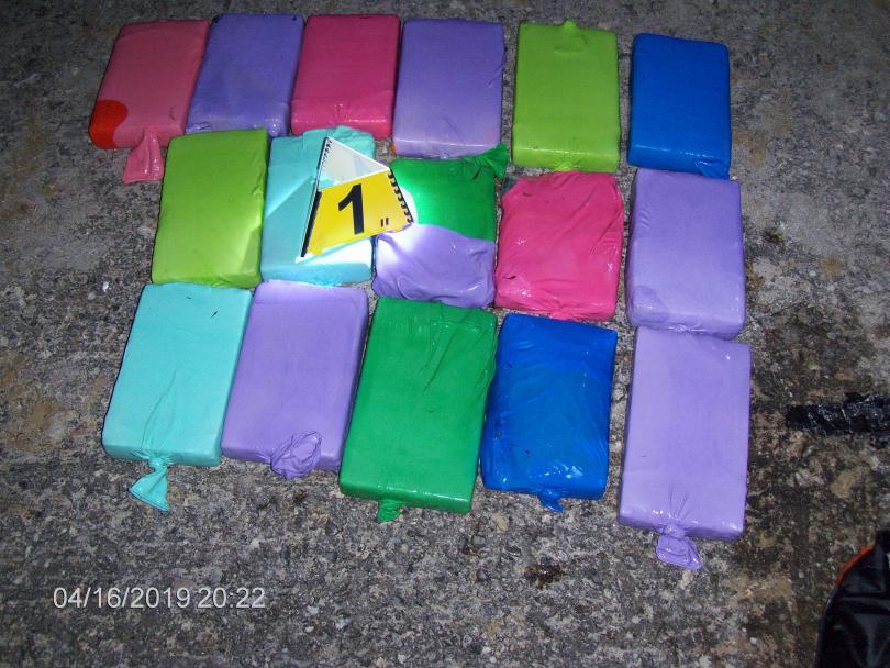 Още един сак с кокаин изплува от морето край Калиакра