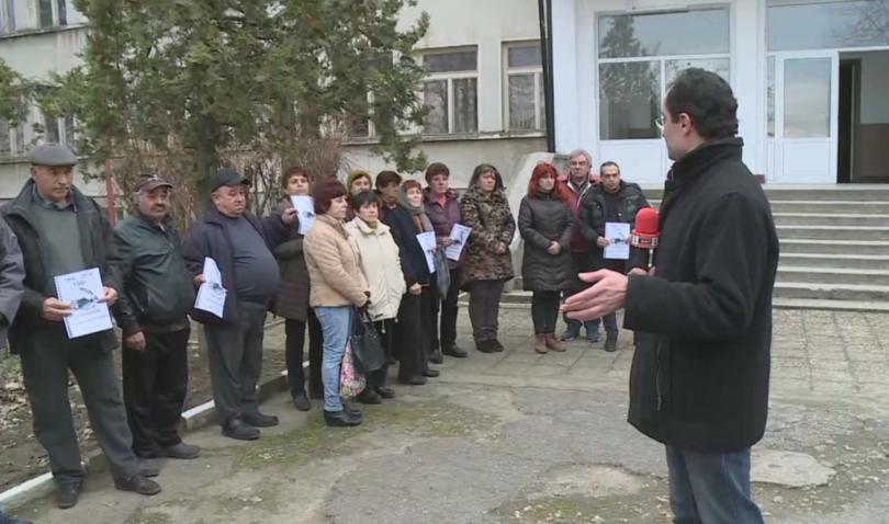 Жителите на Горно Абланово искат училището им да не бъде закривано