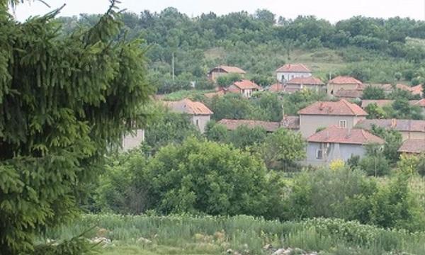 Яхтите се раждат в село Сломер