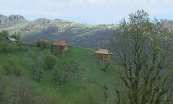 Село Безводно още е откъснато от света