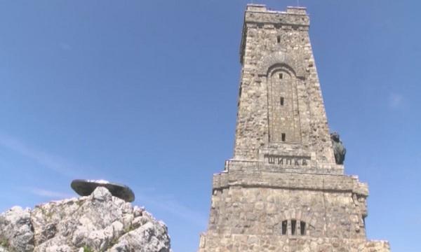 Паметникът на вр. Шипка може да остане без охрана