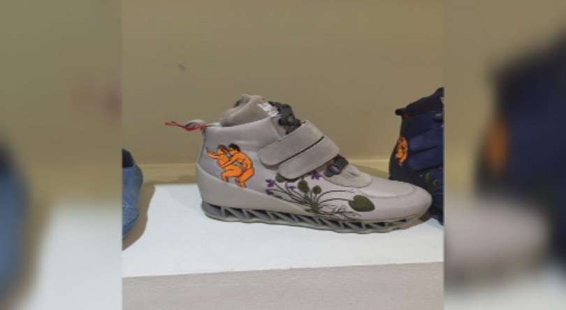 Детски обувки с порно сцени в София и Варна