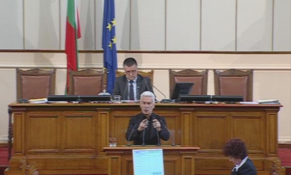 Политически спорове в Народното събрание, заради позицията на България по отношение на кризата в Украйна