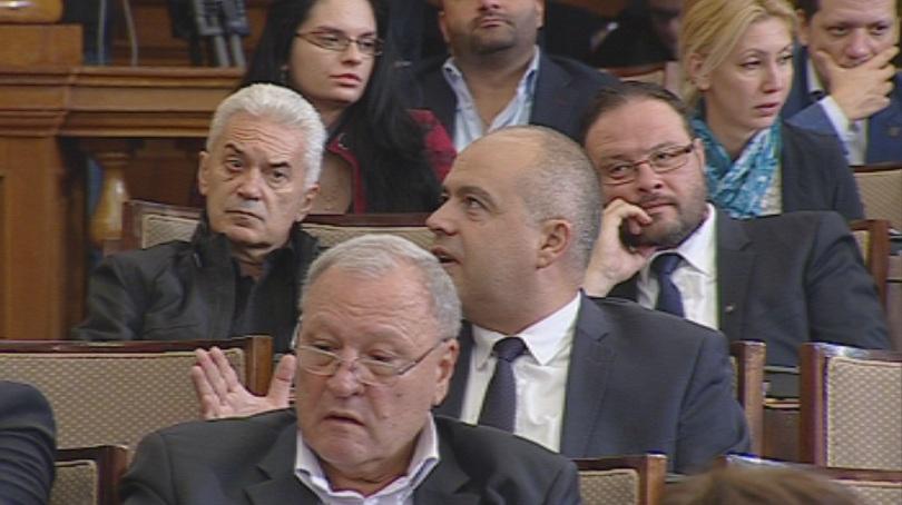 Народното събрание решава за имунитета на Сидеров и Чуколов