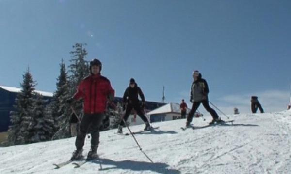 Зимните курорти са готови да посрещнат туристи