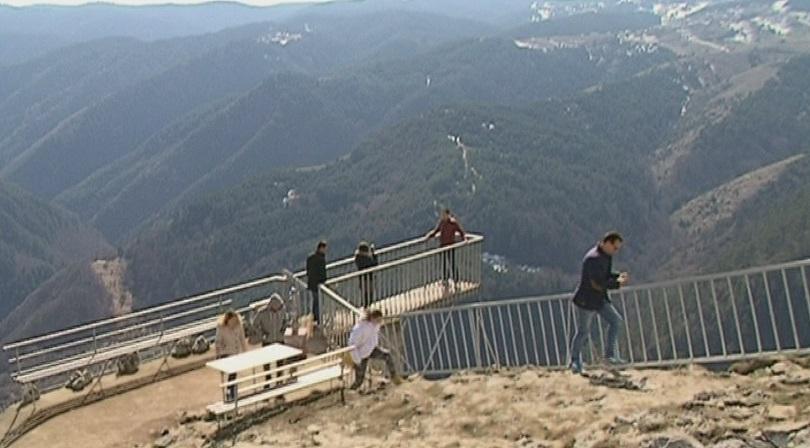 Панорамната площадка Орлово око край Ягодина - хит за туристите