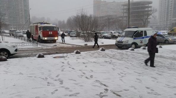 Взрив пред библиотека в Санкт Петербург, има един ранен