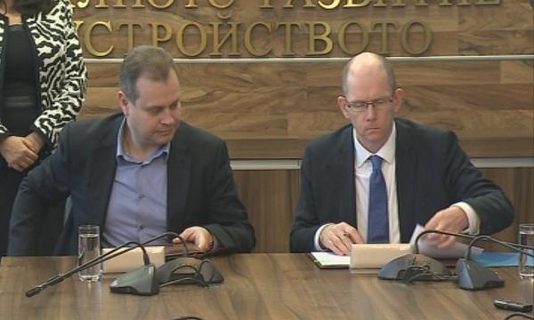 Електронните пътни такси може да заменят винетките