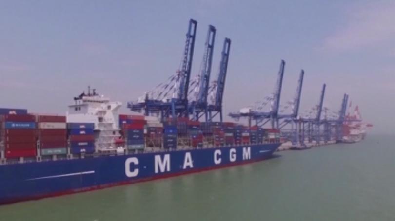 Американският президент Доналд Тръмп обвърза търговските преговори с Китай с