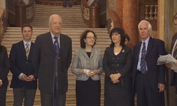 Фондация Св. Св. Кирил и Медодий раздаде 100 стипендии на социалнослаби студенти