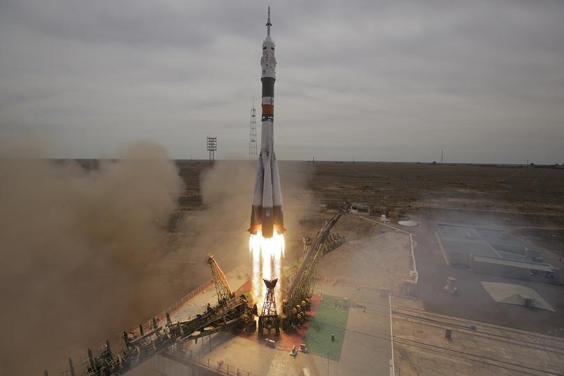 Американец и руснак излетяха със Союз към Международната космическа станция