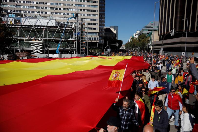 снимка 4 Хиляди излязоха на протест в Мадрид