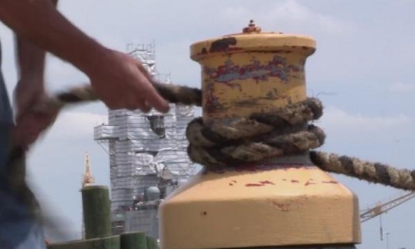 Семейство спасява бедстващи имигранти в Средиземноморието