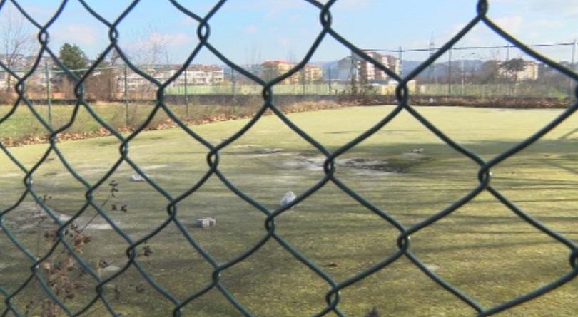 две години късно футболна греда уби дете велико търново