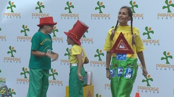 Коледно тържество под мотото Спри, детето запази