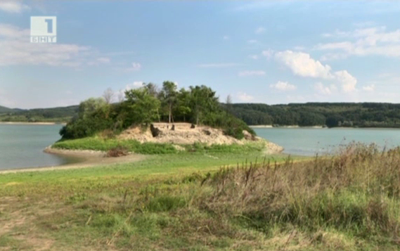 Откриха крепостна стена на 7 000 години