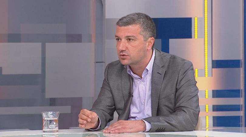 Драгомир Стойнев: Няма да стане да разпродадат земята за жълти стотинки