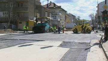 Разкопани улици затрудняват движението във Видин