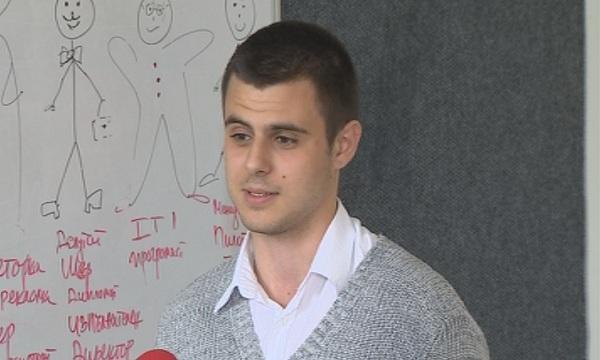 Студент преподавал на свои връстници в Русия по време на стаж
