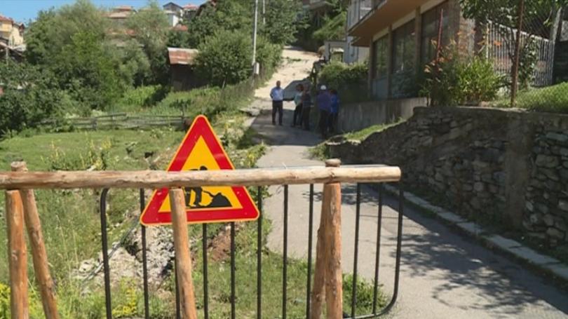 Започна укрепването на свлачището в благоевградското село Плетена