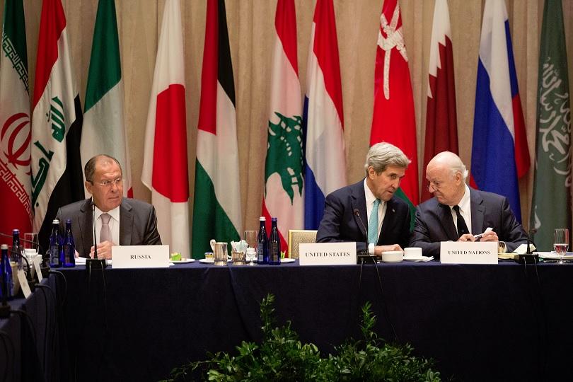 Извънредна среща между Кери и Лавров заради подновения огън в Сирия