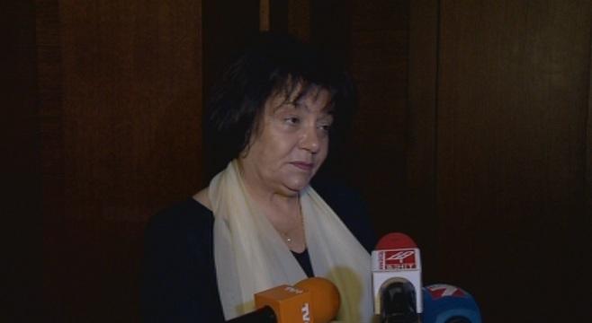 Такева: 45% от българските учители търпят насилие от ученици и родители