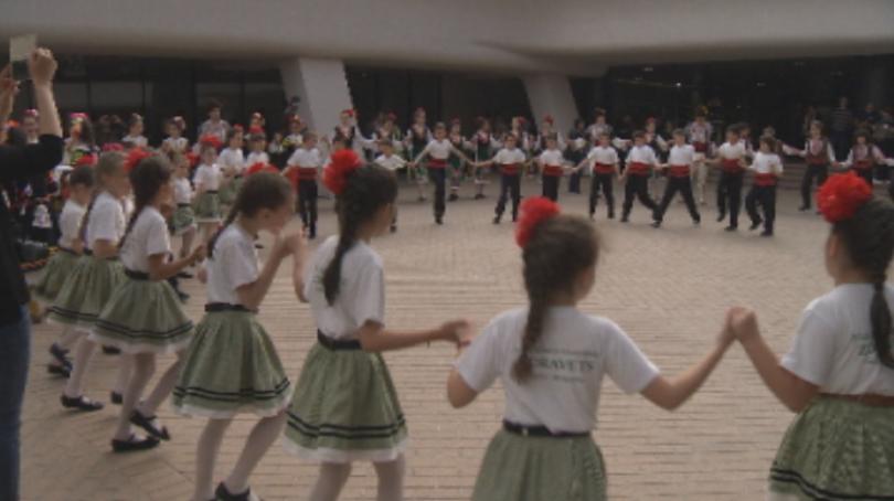 Европа танцува под купола на Ларгото