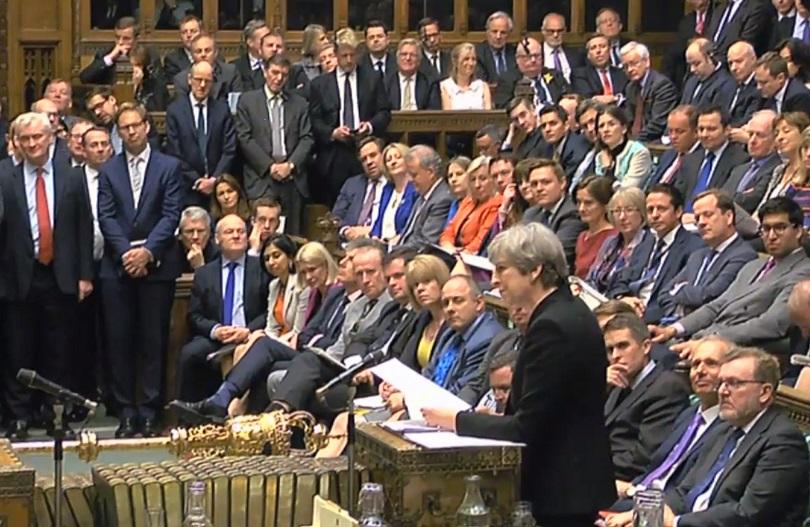 Британският парламент гласува предложението на Тереза Мей за предсрочни избори