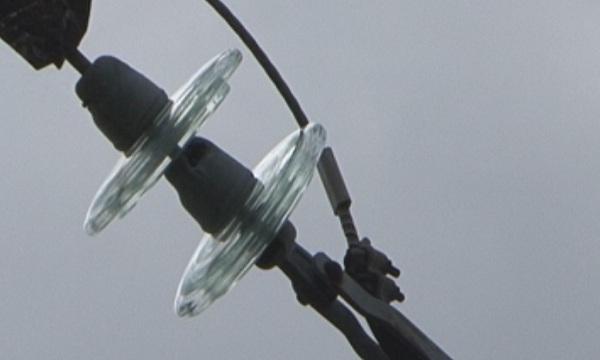 Крадци източиха 95 литра масло от трафопост