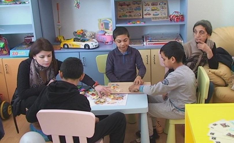 Психолози работят с деца в болницата в Търговище