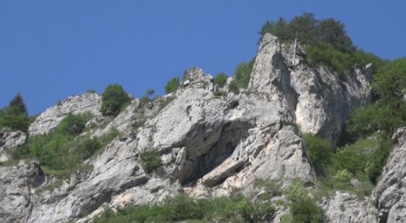 В Триград роднини и приятели изпратиха в последния му път 16-годишния Кристиян