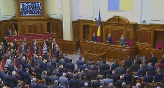  Украинският президент прие оставката на правителството (Обновена)