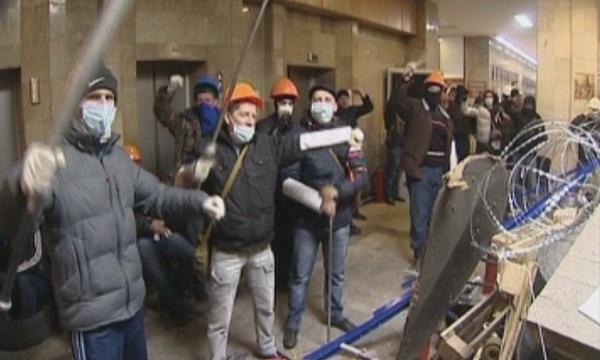 Украйна няма да въвежда извънредно положение (ОБЗОР)