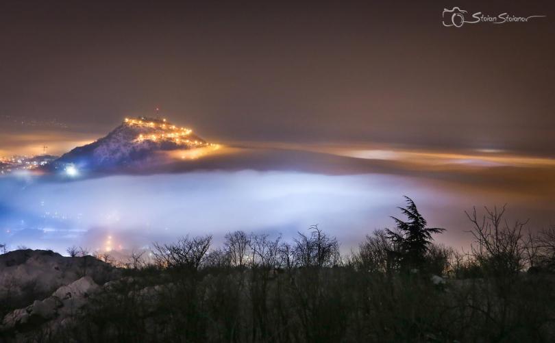 снимка 2 Пловдив в мъглите