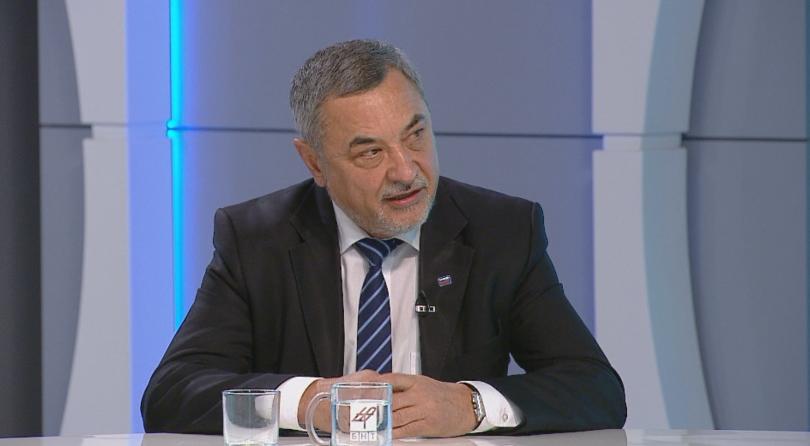 Валери Симеонов: Речта и репликите на Румен Радев са обидни